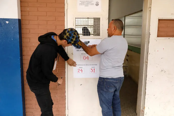 Venezuela’da halk sandık başına gidiyor! 10 yıl sonra bir ilk | Ülkeye girişlerine izin verilmedi