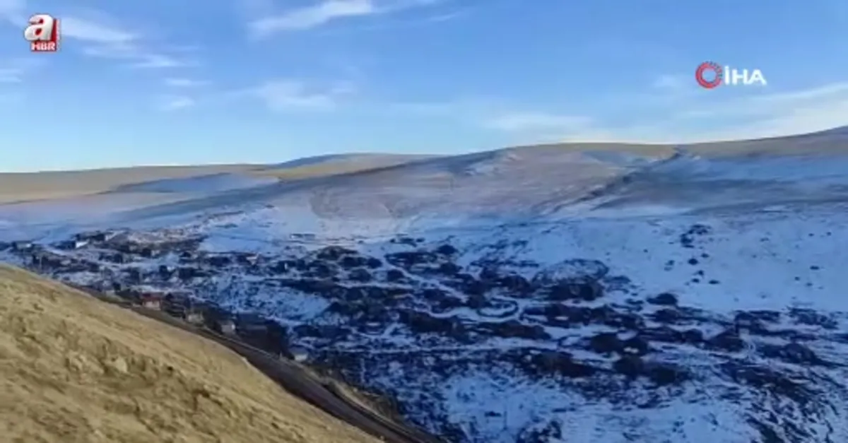 Ardahan'ın yüksek kesimlerinde kar yağışı