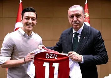 Yıldız futbolcu Mesut Özil’den Başkan Erdoğan’a destek paylaşımı: Değerini Bil