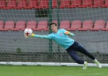 Chelsea'den Berke Özer'e takip