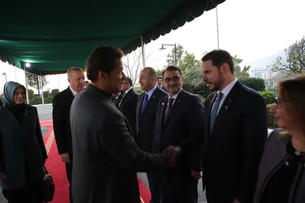 Hazine ve Maliye Bakanı Berat Albayrak’tan ’Pakistan’ paylaşımı