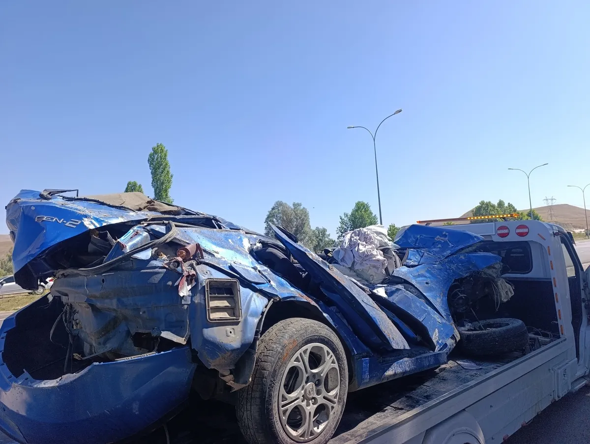 Faciada kahreden detay! Uzman çavuş Uşak'ta, eşi ve 8 aylık bebeği Kayseri'de toprağa verildi - 1