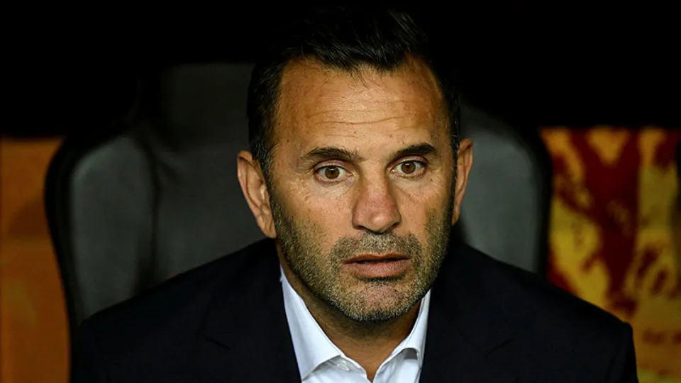 Galatasaray altın tepside sunulan 3 puanı alamadı! Okan Buruk'a çok sert tepki: Duygusallıktan kurtulmalı