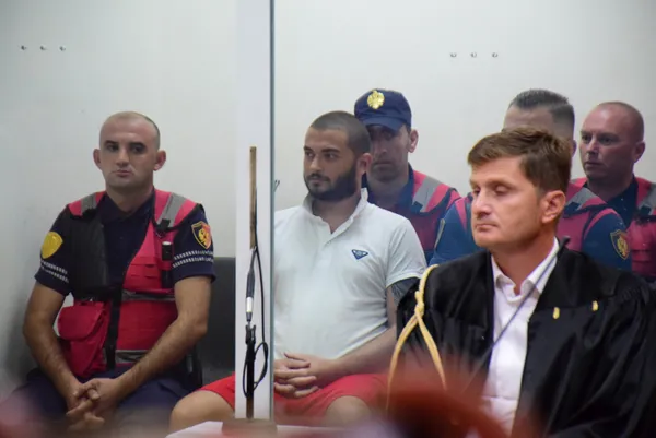 Thodex’in kurucusu Faruk Fatih Özer yakalandığı Arnavutluk’ta mahkemeye çıkarıldı