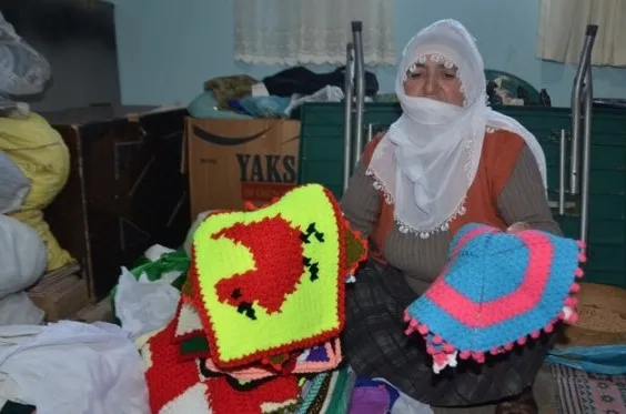 22-yildir-bitmeyen-hasret-serife-anne-oglunu-ilk-gunku-heyecaniyla-bekliyor-1637042180900.jpg 22 yıldır bitmeyen hasret: Şerife anne oğlunu ilk günkü heyecanıyla bekliyor - 1
