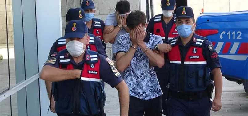 Tarihi eserleri satmaya kalkarken yakalandılar