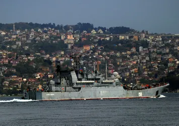 İstanbul Boğazı’ndan Rus savaş gemisi geçti