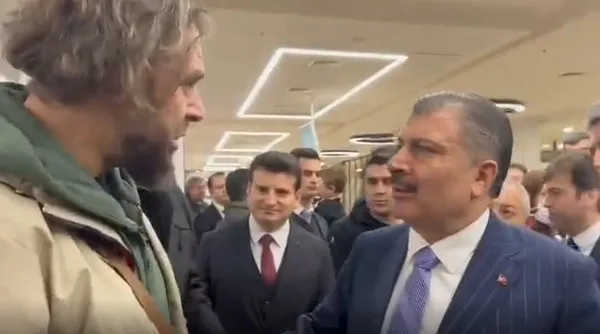 portekizden-geldi-cam-sakurada-bakan-kocaya-dua-etti-size-ne-kadar-dua-etsem-azdir-1672525294993.jpg Portekiz'den geldi Çam Sakura'da Bakan Koca'ya dua etti: Lizbon'daki doktorlar da 'harika' diyor - 3