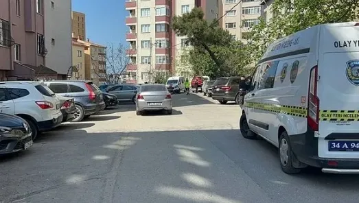 istanbulda-akilalmaz-vahset-sevgilisine-sarkintilik-yapan-adami-oldurup-mezarliga-atti-1713001901152.jpg İstanbul’da akılalmaz vahşet! Sevgilisine sarkıntılık yapan adamı öldürüp mezarlığa attı - 1