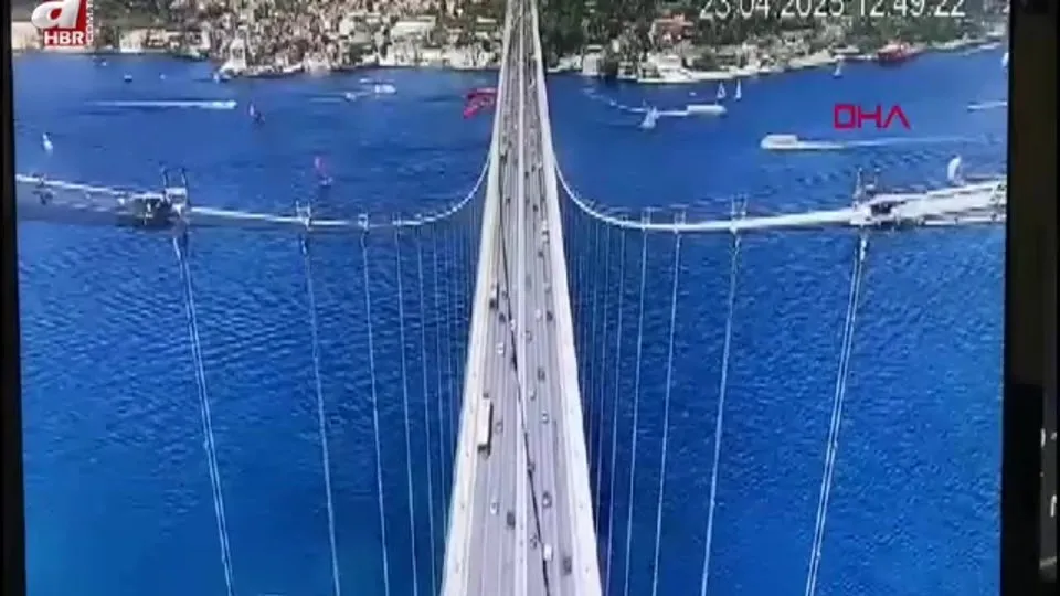 Deprem anı, 15 Temmuz Şehitler Köprüsü’nün kamerasında