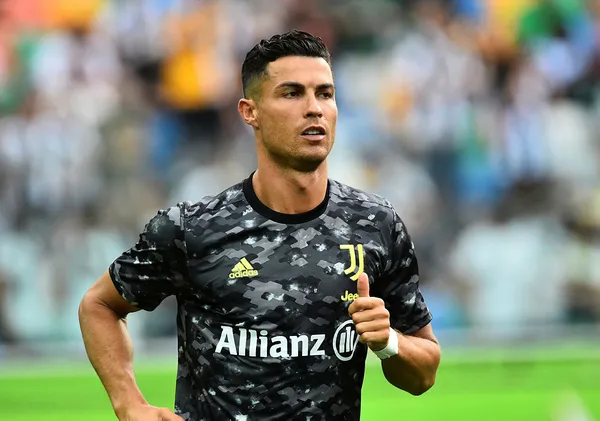 Son dakika transfer haberi: Cristiano Ronaldo Manchester United’a transfer oldu