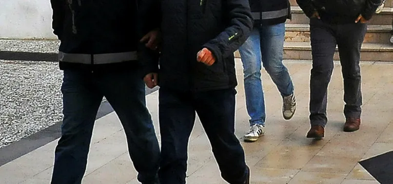 TSK içine sızmış 35 FETÖ'cü aranıyor