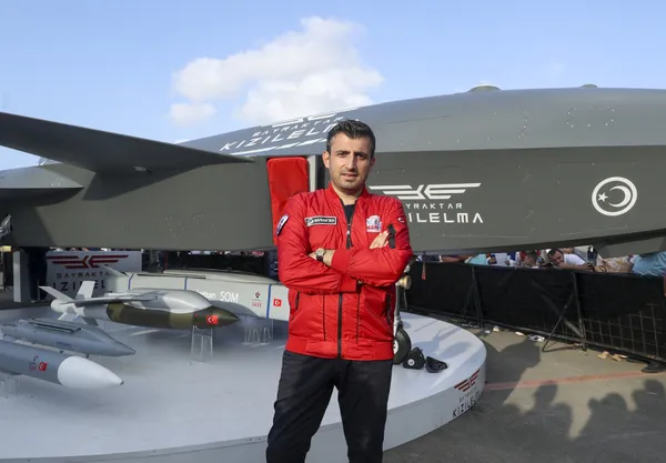 selcuk-bayraktar-a-haberde-teknofest-karadeniz-devam-ediyor-1662119478192.jpg Selçuk Bayraktar'dan A Haber'e özel açıklamalar: Türkiye SİHA kullanımında şu anda lider! Kızılelma İnsansız savaş uçağı dünyasına ilk adım-2