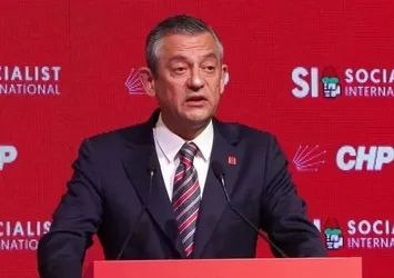 Özgür Özel yine Türkiye’yi şikayet etti! CHP’nin yolsuzluklarını örtme çırpınışı