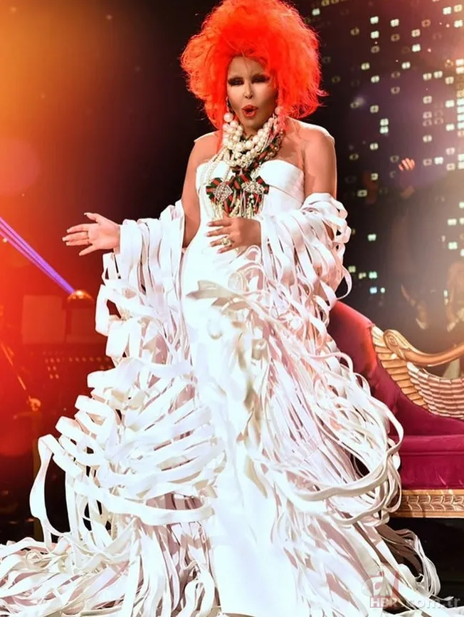 "Evli sevgili" iddiası ortalığı karıştırdı! Bülent Ersoy canlı yayında açıkladı 6