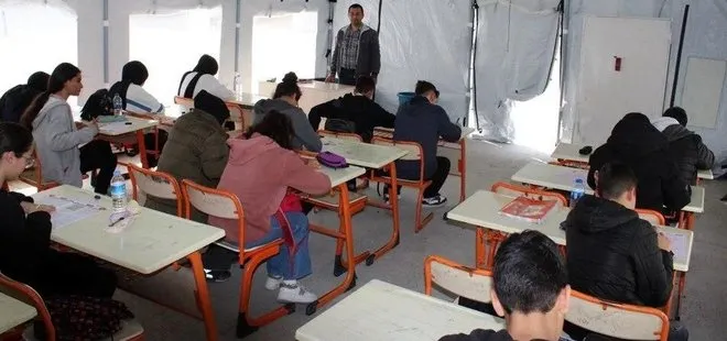 Başkan Recep Tayyip Erdoğan duyurdu: Depremzede öğrencileri için her sınıfa 2 ek kontenjan açılacak