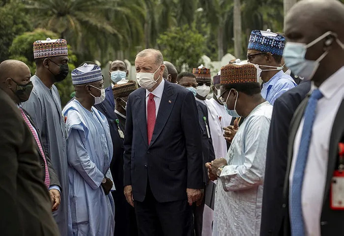 Son dakika: Başkan Erdoğan Nijerya’da! İki ülke arasında 7 anlaşma imzalandı