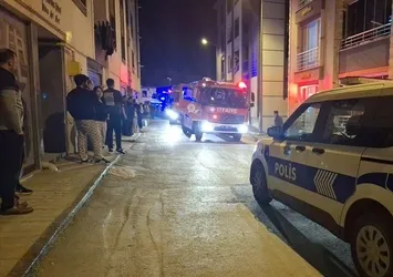 Samsun'da apartmanda yangın çıktı! 3 kişi dumandan etkilendi