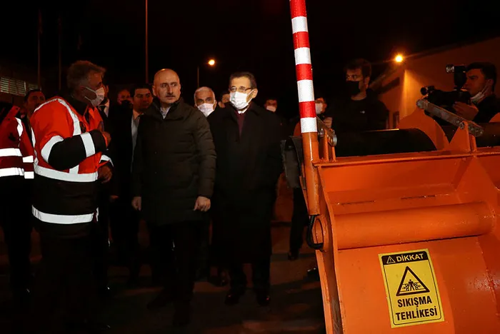 Ulaştırma Bakanı Adil Karaismailoğlu’ndan Kanal İstanbul açıklaması: Dünya deniz taşımacılığına...