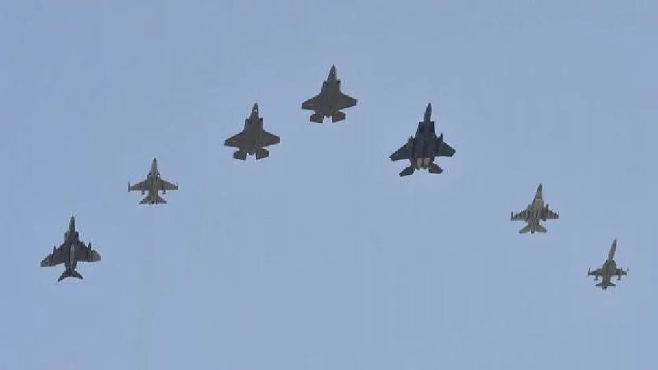 Çin ve Tayvan arasında büyük kriz! 52 savaş uçağıyla hava sahası ihlal edildi
