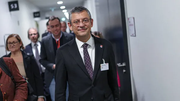 1709402823171.jpg CHP ile DEM ittifakı derinleşiyor! Ekrem İmamoğlu'ndan DEM'li seçmene: Size layık olmaya çalışıyorum - 3