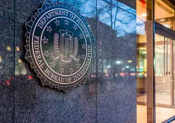 FBI ve Apple arasında şifre kırma krizi