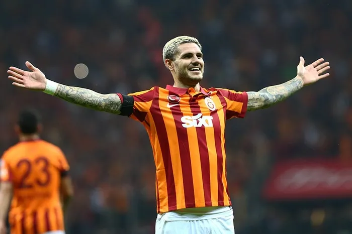 1723623335805.jpg Mauro Icardi'den Mourinho ve Fenerbahçe'ye olay gönderme: Büyük takımlarda böyle şeyler yapmazdı - 3