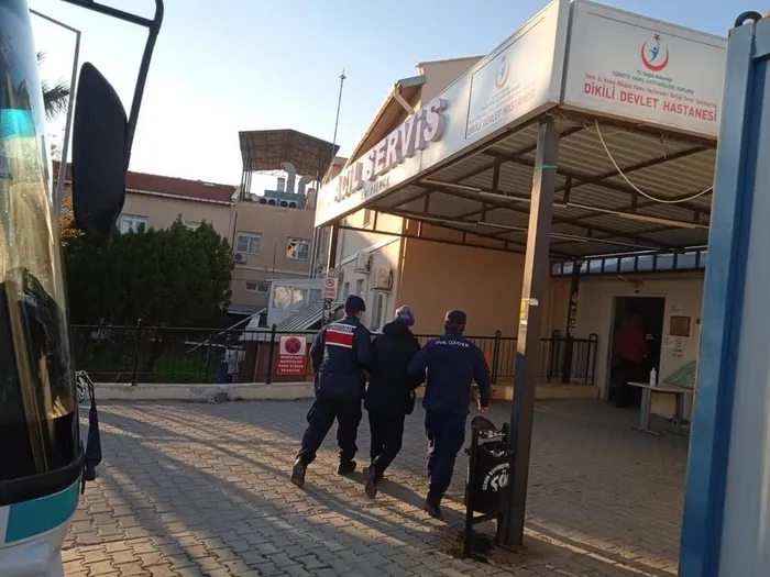 Yunanistan’a kaçarken yakalanan 26 FETÖ’cü tutuklandı - 1