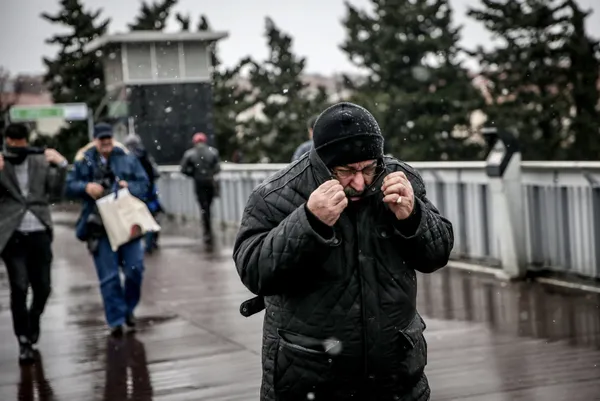 pes-pese-uyarilar-geldi-mgm-haritayi-guncelledi-12-il-icin-yogun-kar-uyarisi-istanbula-kar-ne-zaman-yagacak-1706389509859.jpg Peş peşe uyarılar geldi! MGM haritayı güncelledi: İstanbul için yoğun kar uyarısı... - 2