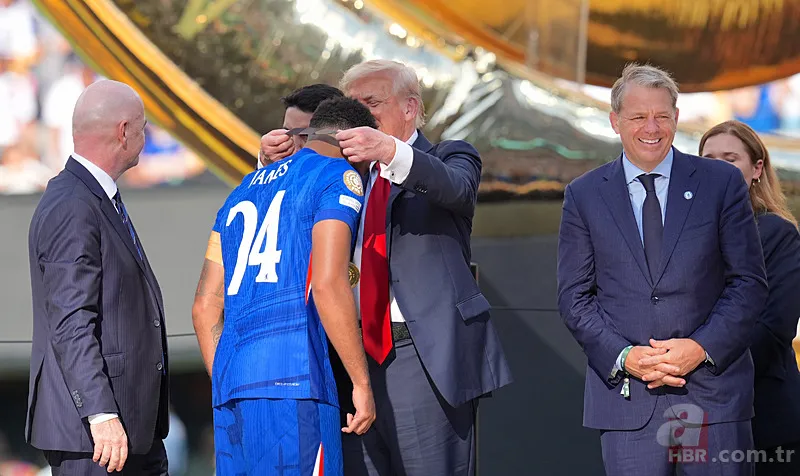 FIFA finalinde ilginç anlar: Trump beklediği ilgiyi bulamadı! Defalarca yuhalandı 17
