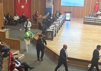 CHP’den Bodrum Meclisi’nde tek ses dayatması! AK Parti salonu terk etti!