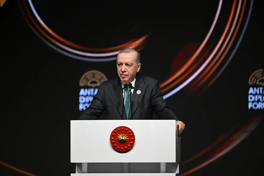 Başkan Erdoğan'dan Antalya'da önemli mesajlar: Türkiye müzakere desteğine hazır - 1