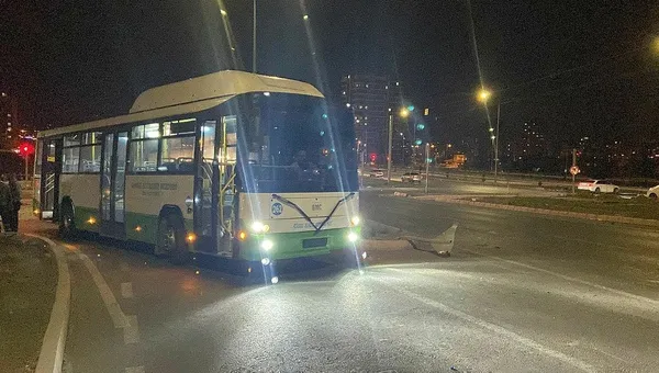 1688440877016.jpeg Kayseri'de ilginç olay! Park halindeki halk otobüsünü kaçırdı 5 kilometre sonra kaza yaptı - 2