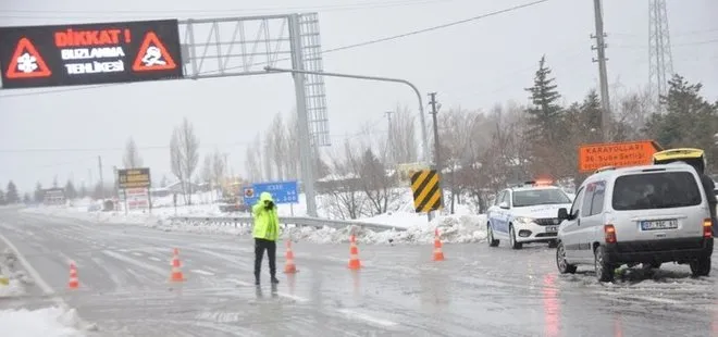 Son dakika: Seydişehir-Antalya kara yolu trafiğe kapatıldı