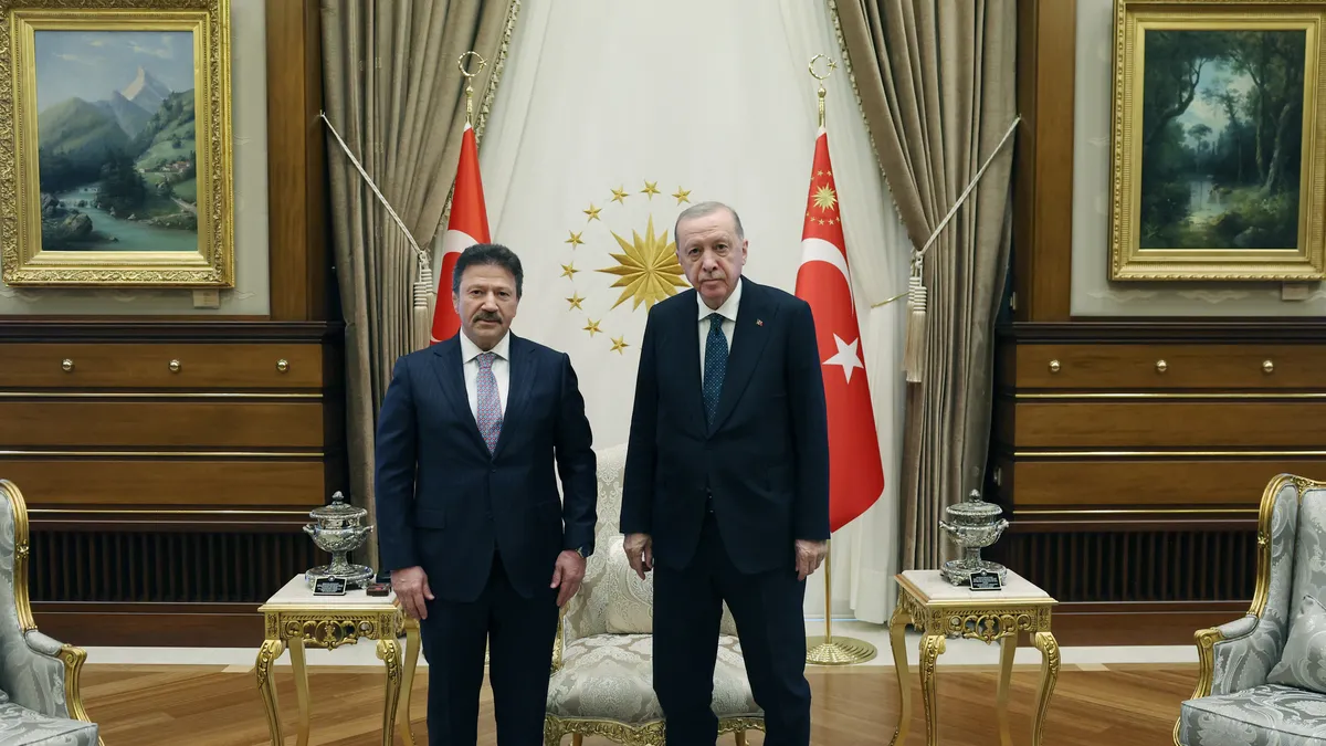 Başkan Erdoğan TESK Genel Başkanı Yiğiner'i kabul etti