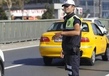 Korsan taksi sınırları aştı! Şehirler arası yolcu taşımaya başladılar