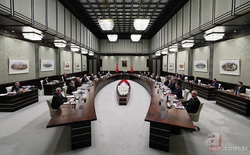 Kırmızı Kitap nedir, ne anlama geliyor? Devletin gizli anayasası Kırmızı Kitap hakkında merak edilenler... 3