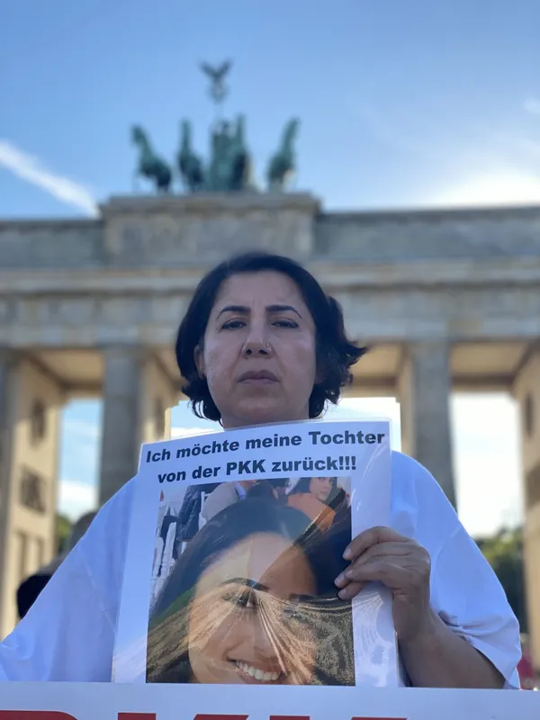 Teröristler tarafından kızı kaçırılan anne isyan etti: PKK bir virüstür - 1