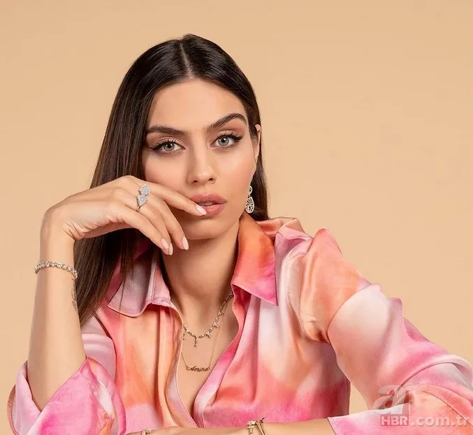 Mesut Özil’in eşi Amine Gülşe lüks evinden paylaştı! Giyinme odası dikkat çekti 4