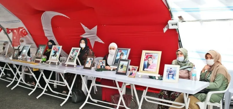 HDP önündeki eylemde 320’nci gün: Aile sayısı 139 oldu