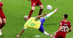 Richarlison attı Brezilya kazandı