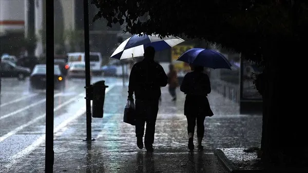 1683181583302.jpg Meteoroloji'den 22 kente sarı kodlu uyarı: Şemsiyesiz sokağa çıkmayın! Sıcaklık 5 derece azalıyor | Bugün hava nasıl olacak? - 5