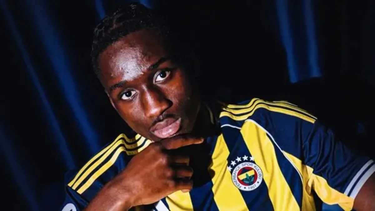 Fenerbahçe’den resmi açıklama: Sidiki Cherif çubukluyu giydi
