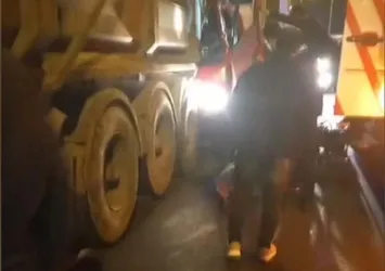 Silivri TEM Otoyolu'nda zincirleme kaza: 1 kişi yaralandı