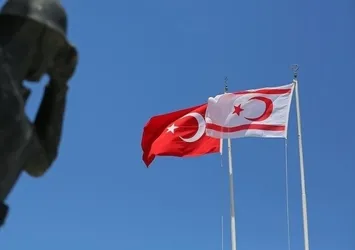 KKTC'de piyango biletinin üzerine basılan fotoğraf ortalığı ayağa kaldırdı! Skandal hata olay oldu