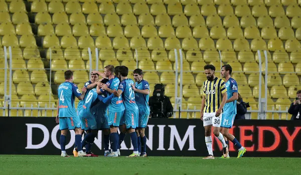 Fenerbahçe özel maçta Zenit ile berabere kaldı