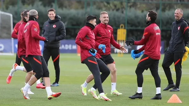 Türkiye gruptan çıktı mı? Türkiye’nin play-off rakipleri belli oldu mu?