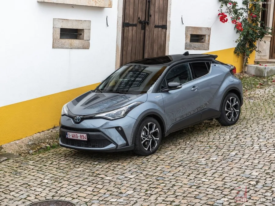 2020 Toyota C-HR yenilendi! Türkiye’de üretilen yeni Toyota C-HR'nin motor ve donanım özellikleri neler? 9
