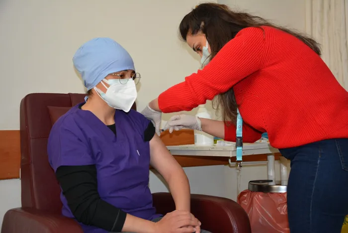 Son dakika: Aşı uygulamasında 3. gün! Kovid-19 aşısı yaptıran sağlık çalışanı sayısı 600 bini geçti