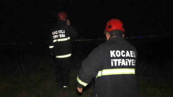 kocaelinde-helikopter-dustu-ihbari-asilsiz-cikti-1653942463123.jpg Kocaeli’nde "Helikopter düştü" ihbarı asılsız çıktı! - 3